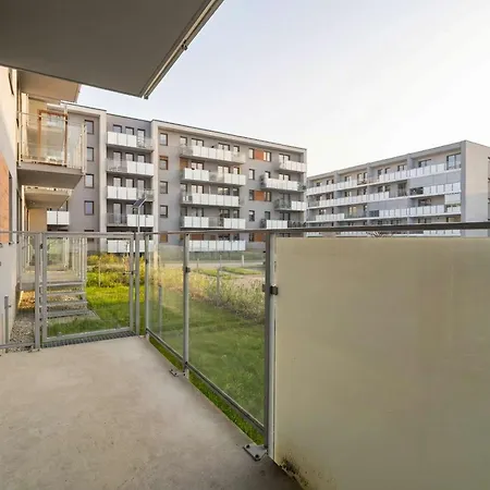 Beige And Two Bedroom In With Parking And Bathtub By Renters * Poznan