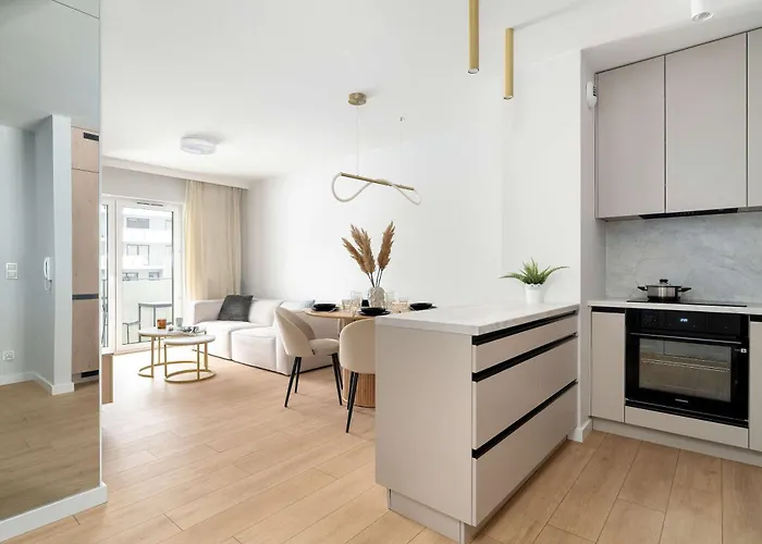 Apartamento Beige And Two Bedroom In With Parking And Bathtub By Renters Poznan