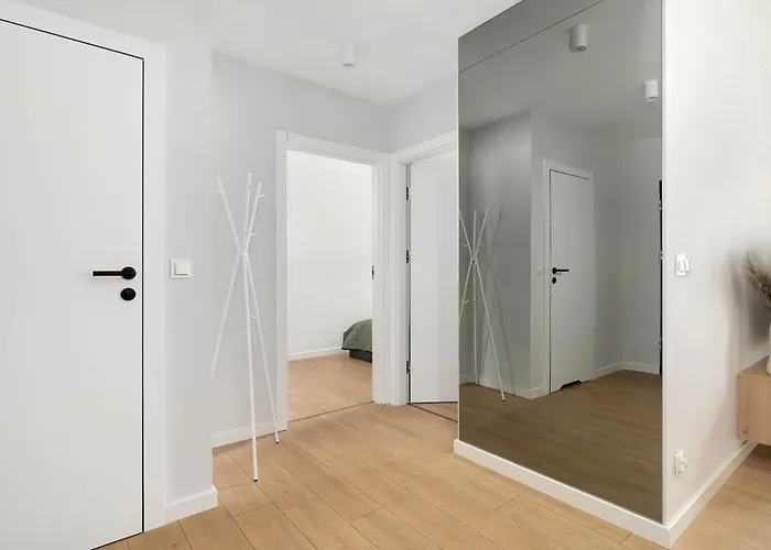 Beige And Two Bedroom In With Parking And Bathtub By Renters Daire