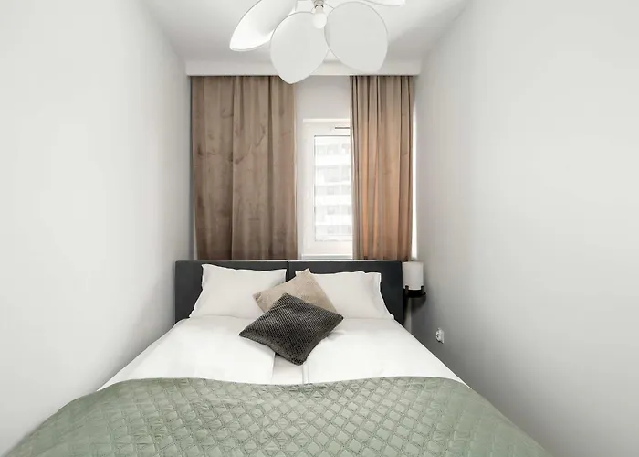 Apartamento Beige And Two Bedroom In With Parking And Bathtub By Renters *